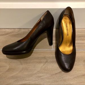 2/$5 Jones New York Brown Pumps 6M